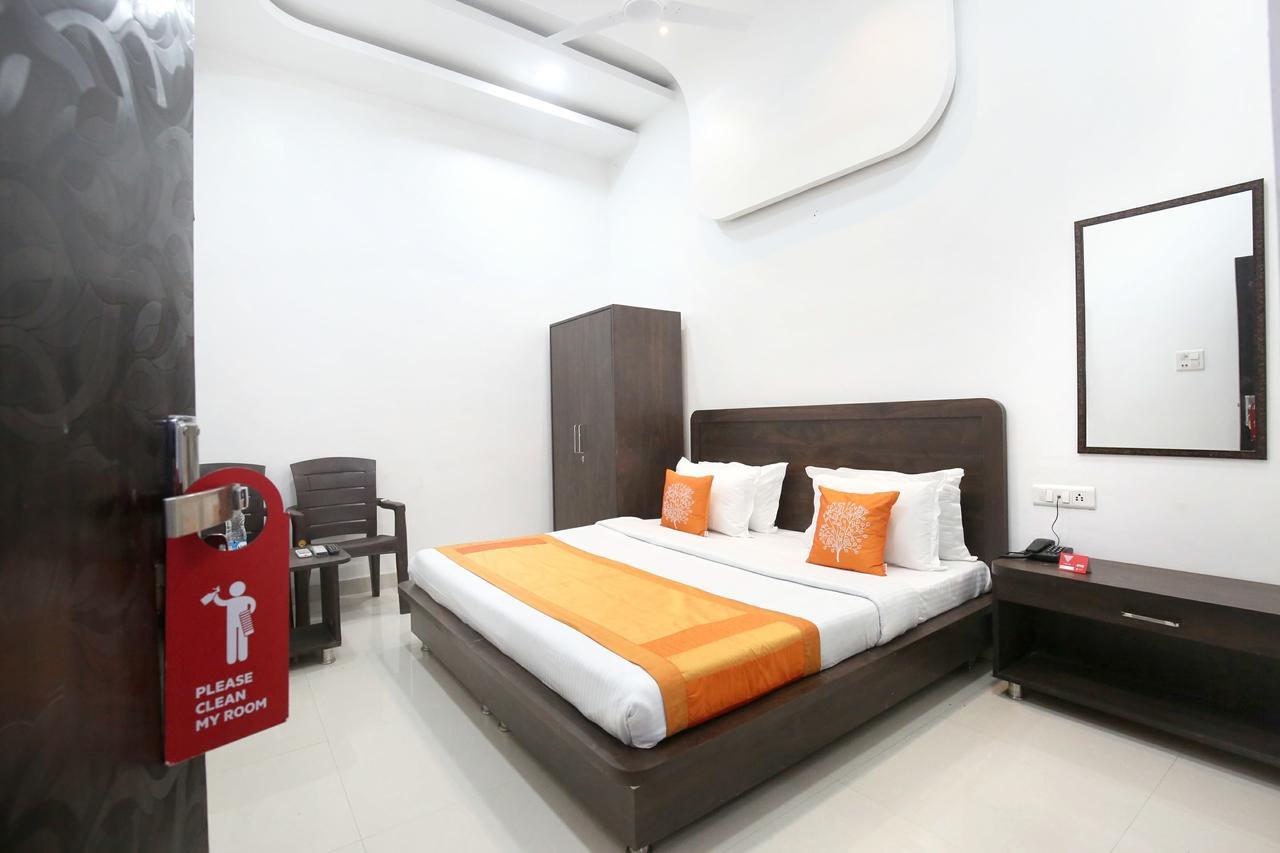 فندق Oyo 11421 Regal Residency أمريتسار المظهر الخارجي الصورة